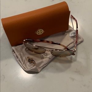 Pierced T pilot Tory Burch sunglasses